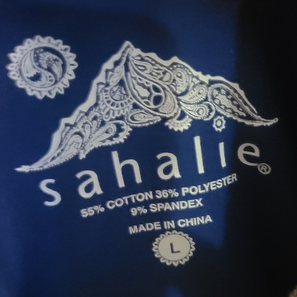 Dress - Picture 5 of 5